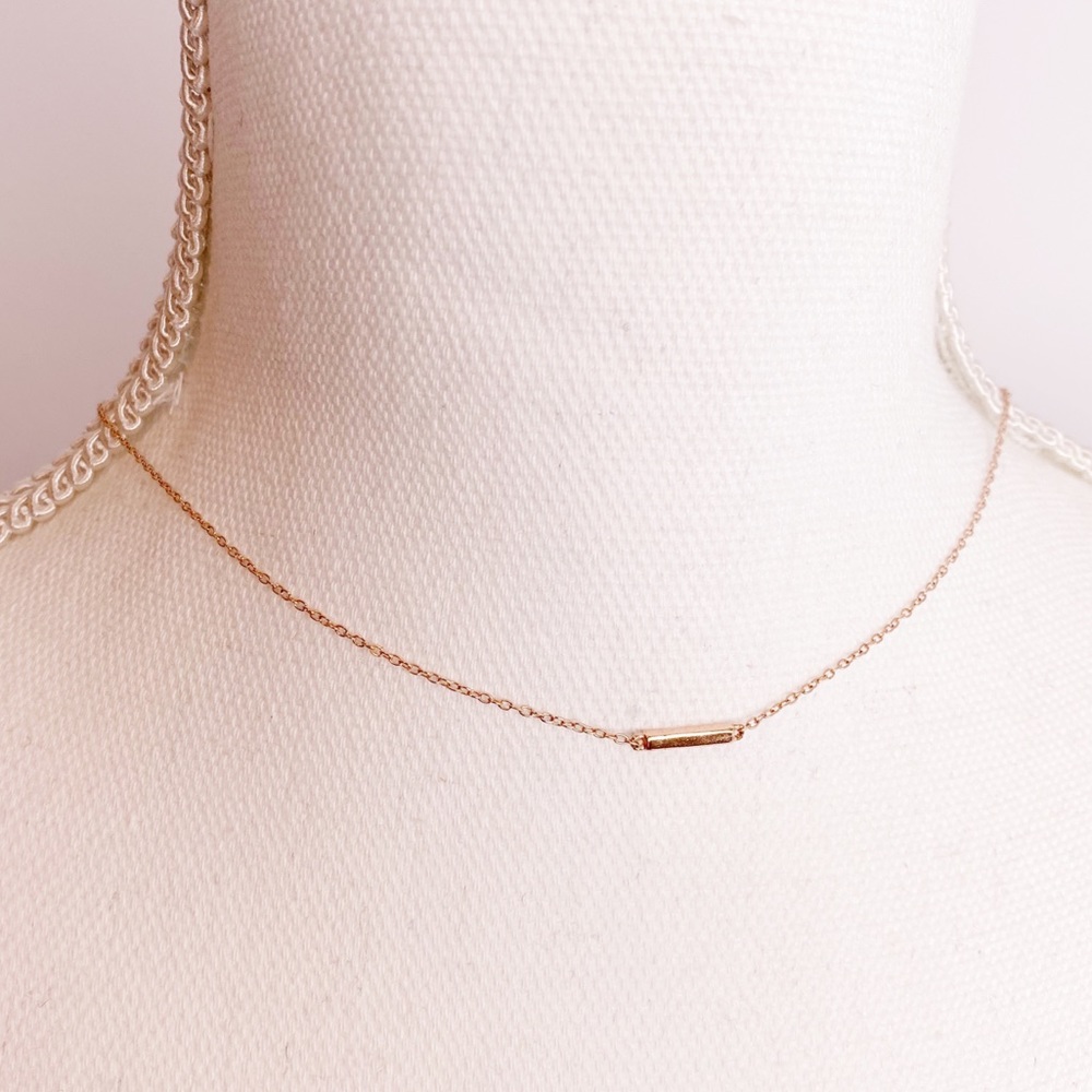 Alibi Jewelry Rose Gold Bar Necklace